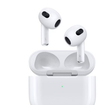 Casti AirPods3 Lightning Charging Case Alb